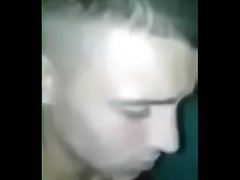 Ladron obligado a colarse una zanahoria